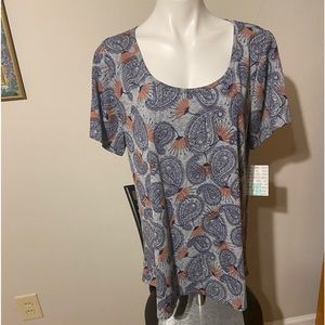 NWT 2X Classic Tee Lularoe
